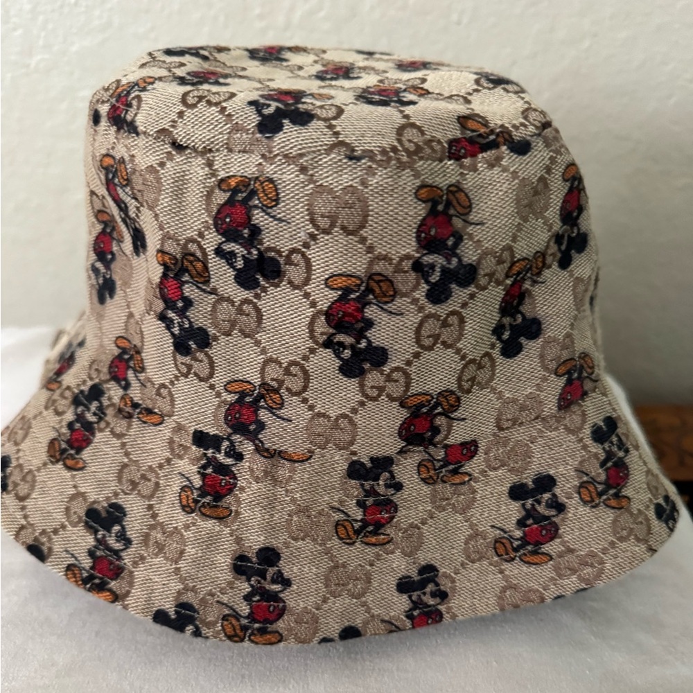 Gucci Disney Mickey bucket hat